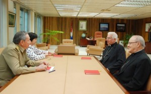 raul-castro-iglesia-catolica-580x364