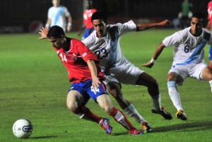 bryan-oviedo-queda-seleccion-costa-rica-mundial-brasil_1_2067626