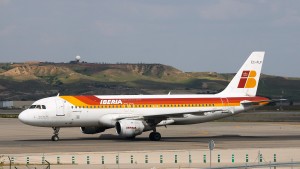 Airbus_A320-211_-_Iberia_-_EC-FLP_-_LEMD