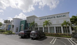 Sucursal del banco Stonegate que ha firmado el primer acuerdo con Cuba / ALAN DIAZ (AP)