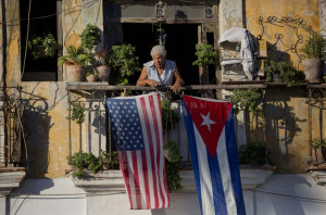 4a_3119_banderas-Unidos-Cuba-Habana-AP