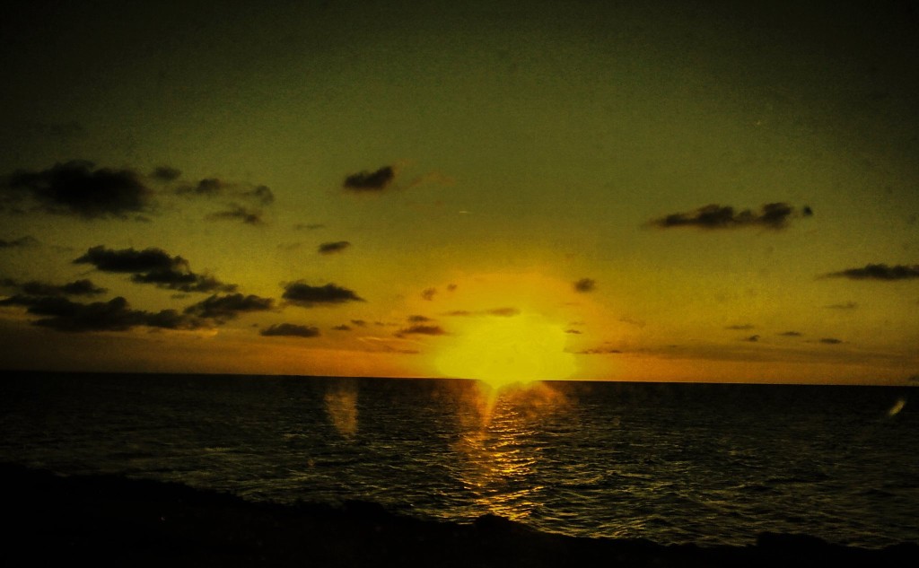 CUBA HOY/TODAY: Puesta del Sol desde Cayo Coco. 