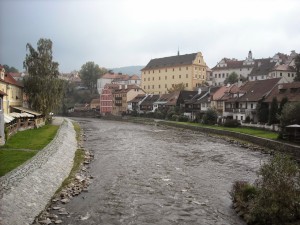 Properties confiscated in Czechoslovakia  given back or in stock for the purchase of another public. 