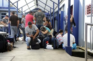 cubanos-varados-Migracion-deportados-Nicaragua_LNCIMA20151113_0123_5