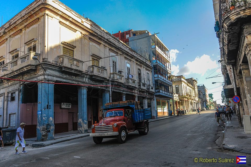 CUBA TODAY/HOY: Por las Calles de la Habana. 