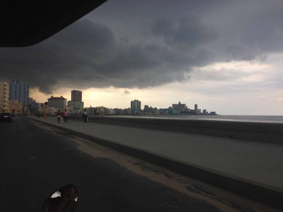 CUBA TODAY/HOY:  La Habana y su Malecón. 