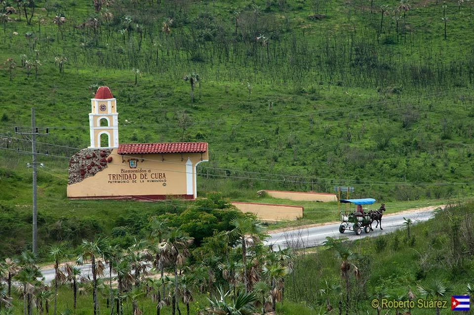 CUBA TODAY-HOY: Camino a Trinidad. 