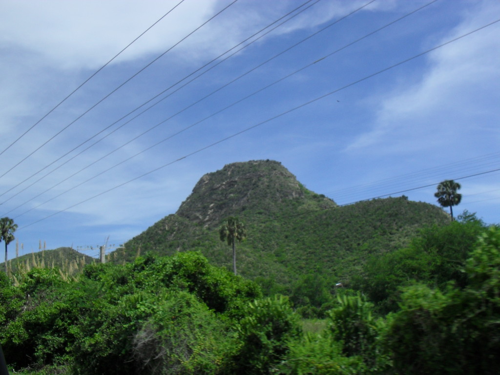 CUBA TODAY-HOY. Paisaje de la Region Oriental de Cuba. 