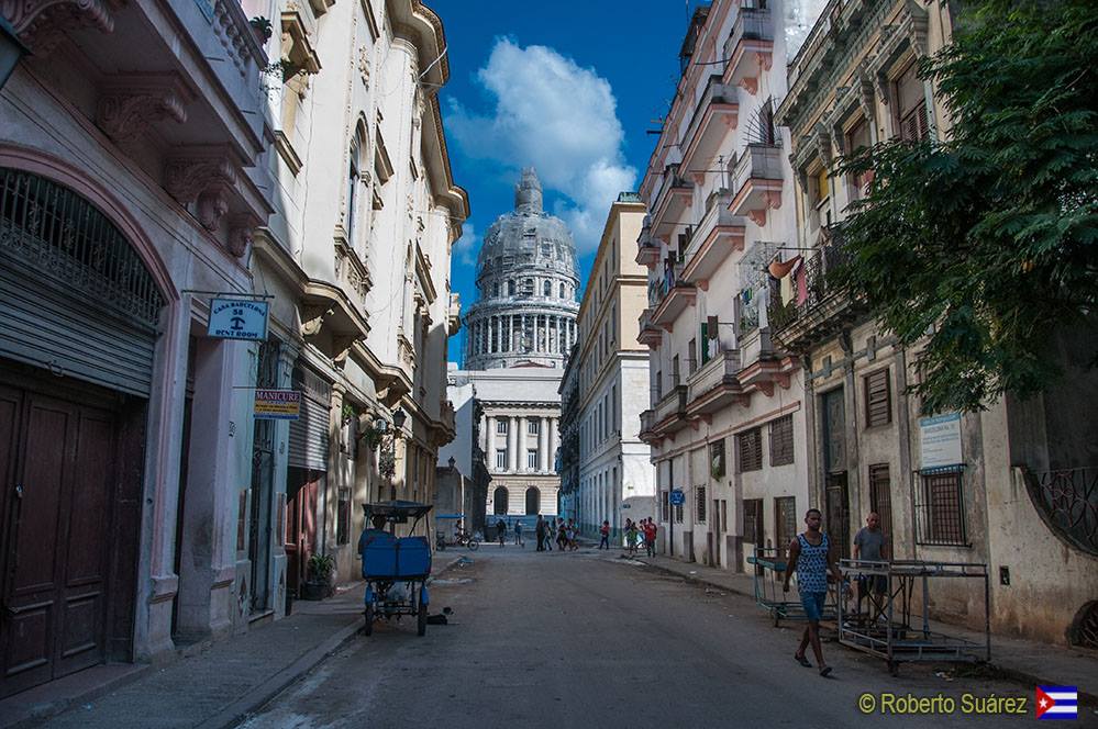 CUBA TODAY/HOY: Por las calles de la Habana.
