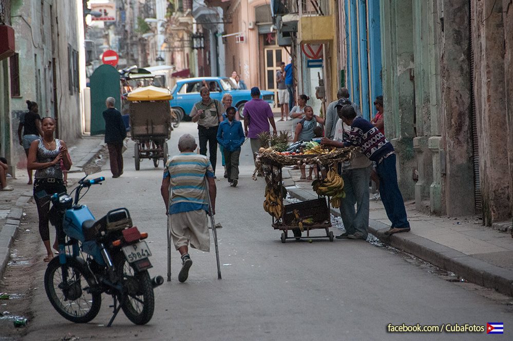 CUBA HOY/TODAY: Calle San Nicolás en Centro Habana. 