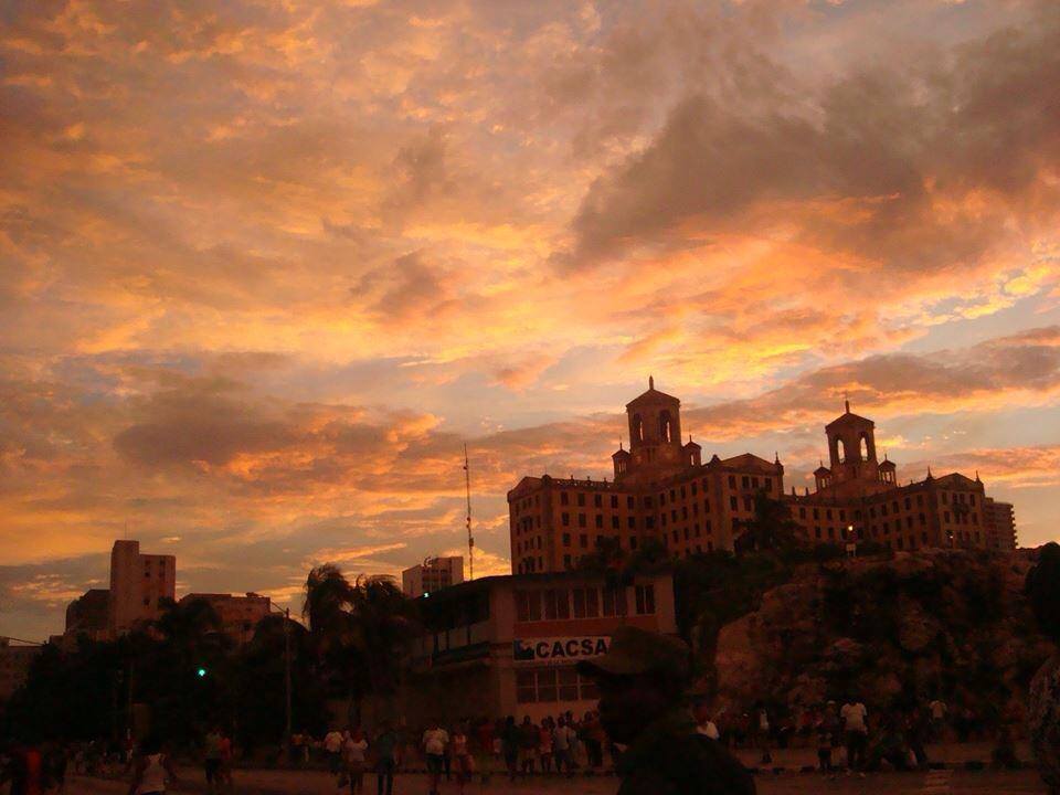 CUBA HOY/TODAY:  Atardecer en la Habana. 