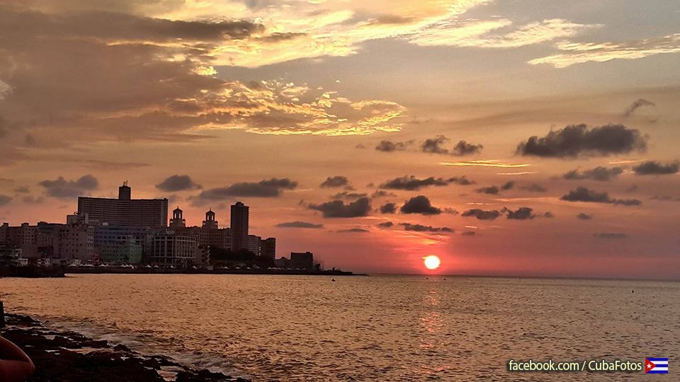 CUBA TODAY/HOY: La Habana al Atardecer. 