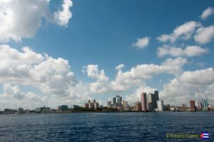 CUBA PHOTOS. La Habana vista desde el Malecón.