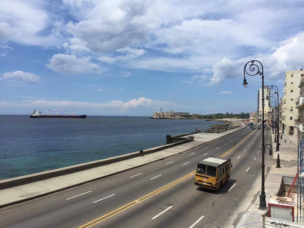 CUBA HOY/TODAY: Malecón de la Habana. 