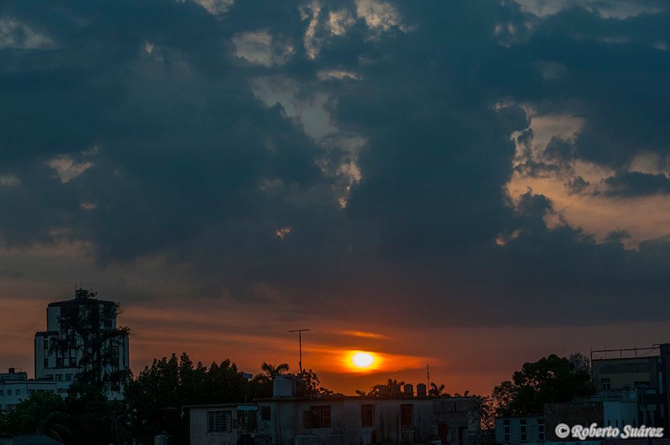 CUBA HOY/TODAY: Vista de la Habana al Atardecer. 