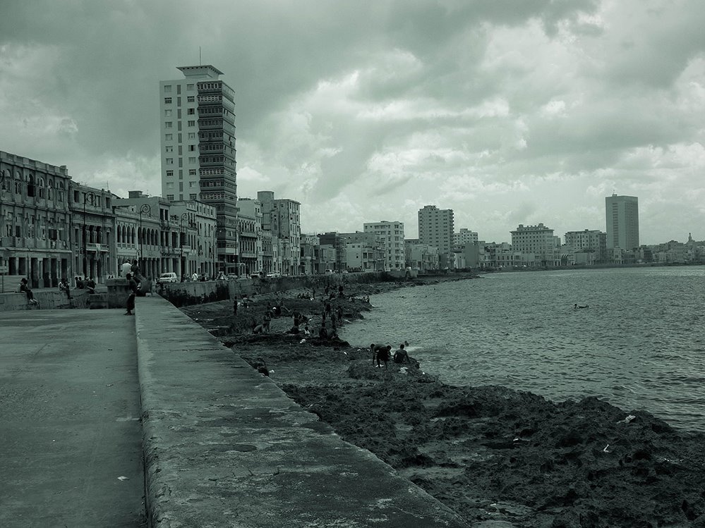 CUBA HOY/TODAY: Malecón de la Habana. 