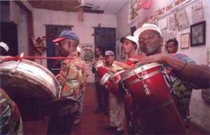 Cuba Hoy/Today: Conga de Los Hoyos, Santiago de Cuba. 