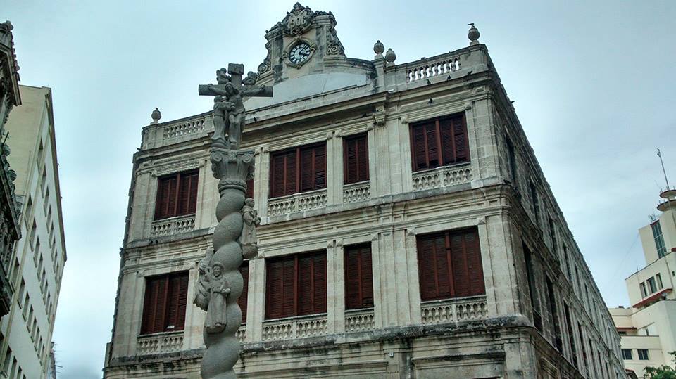 CUBA TODAY/HOY: Viejo edificio de la Habana. 