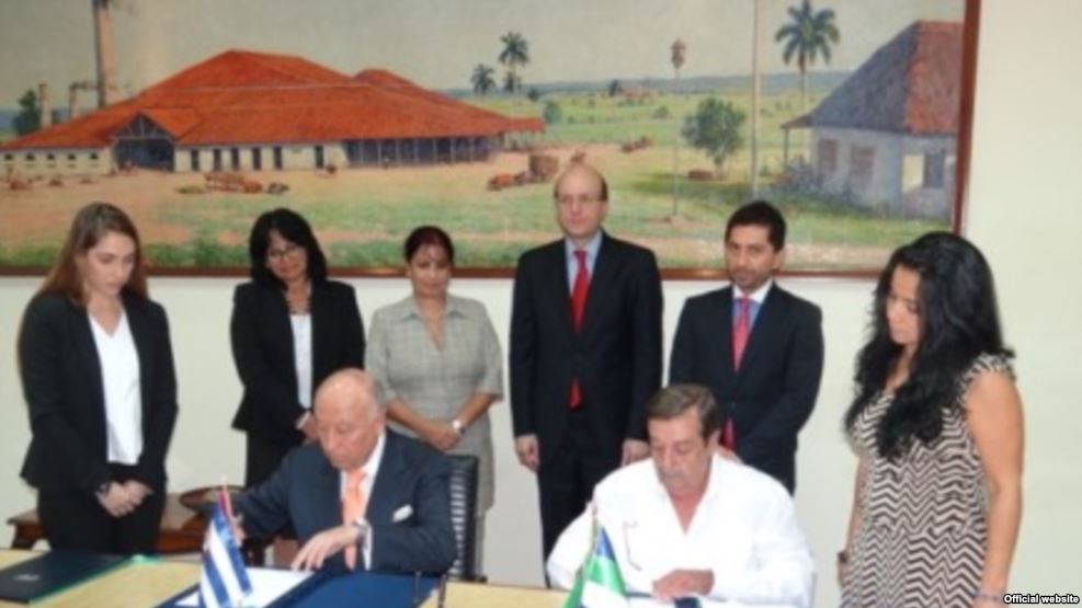 Firma de acuerdo de colaboración entre el CAF y el Banco Central de Cuba