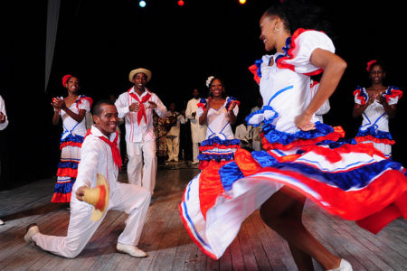 FESTIVITIES AND TRADITIONAL Events in Cuba. + FIESTAS Y EVENTOS más ...