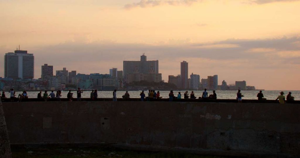 El Malecón, Habana, Cuba. 