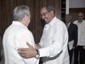 Raul Castro recibe al ya fallecido presidente del Frente Polisario Mohamed Abdelaziz, 