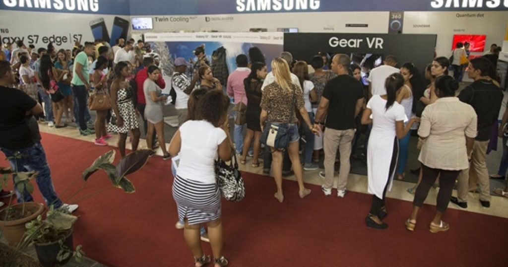 New Samsung shop in Cuba.