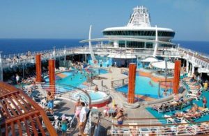 royal-caribbean-deck-pool-guests-chairs-ocean