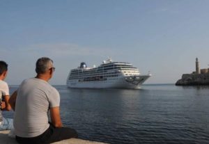 CUBA-LLEGA A LA HABANA CRUCERO ADONIA QUE REABRE RUTA EE.UU-CUBA