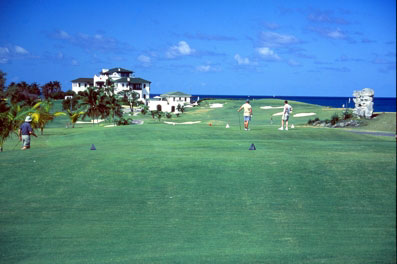 Varadero Gulf Club  and former American Dupont "Xanadú" Residential.