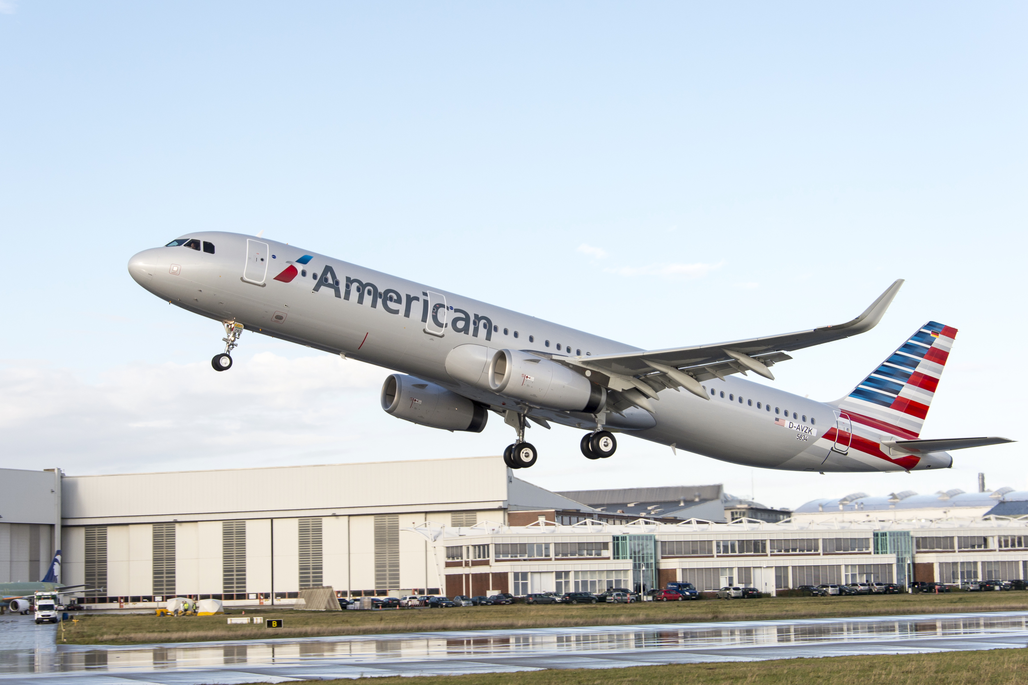 Авиакомпании сша. Американ Аирлинес. Самолет авиакомпании American Airlines. Airbus a321 Neo American Airlines. American Airlines фото.