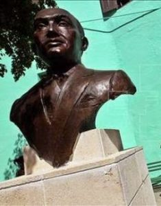 escultura de Pedro Vargas en La Habana 1