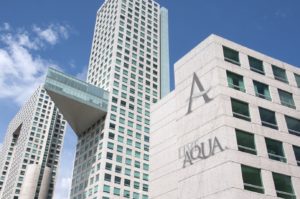 Live_Aqua_Facade