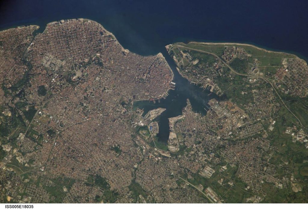 LA HABANA VISTA DESDE EL ESPACIO.  (Fotos NASA).