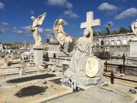 3-statues-cienfuegos-1-1