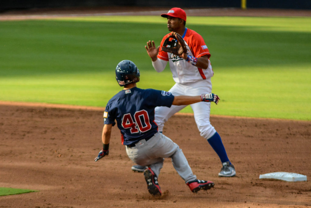 BASEBALL: Cuba & U.S. Face Each Other in Tournament. BÉISBOL: Cuba y ...