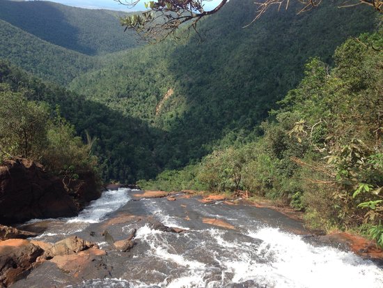 mayari-arriba-waterfalls