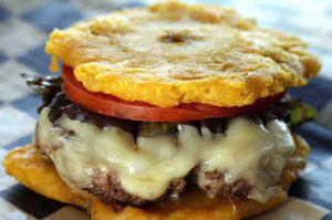 prepara-una-deliciosa-hamburguesa-con-tostones-fr-2-29367-1496109489-0_dblbig (1)