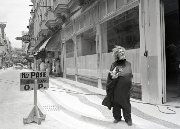 Caballero-de-Paris-2-Foto-Archivo-de-Carlos-Rosquete-Rodríguez-580x417