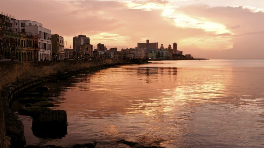 Malecon-de-La-Habana-1100x619