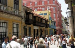 calle-oficio-habana-cuba