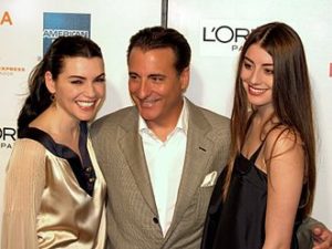 330px-Julianna_Margulies_Andy_Garcia_and_Dominik_Garcia_at_the_Tribeca_Film_Festival