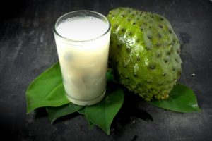 10-beneficios-de-consumir-jugo-de-guanC3A1bana