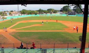 Cuban-Baseball-Field_b