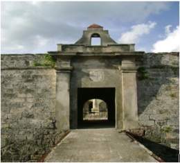 260px-Castillo_San_Severino_5