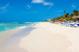 19016359-view-of-the-fhe-famous-varadero-beach-in-cuba-on-a-sunny-summer-day