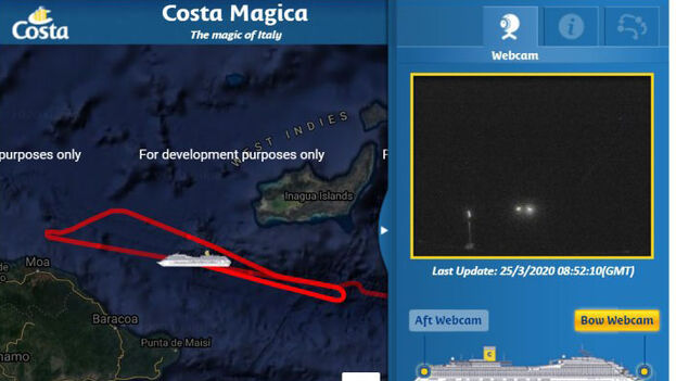 El barco está dando vueltas cerca de la costa cubana a la espera de que se decida su destino.