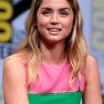 800px-Ana_de_Armas_by_Gage_Skidmore