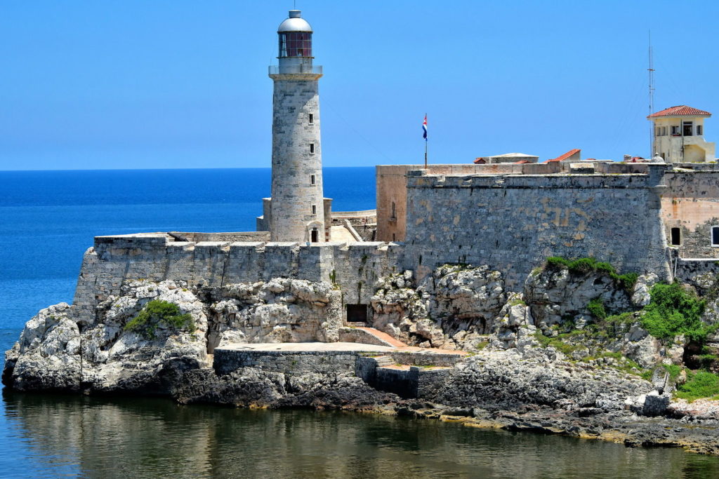 Cuba-Havana-El-Morro-Fortress-Lighthouse-1440x961