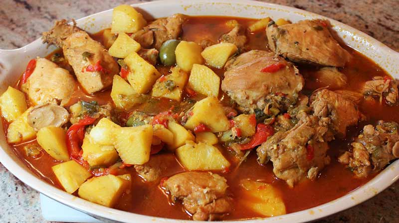 Fricase-de-Pollo-receta-Cuban-Chicken-Fricassee-4094319